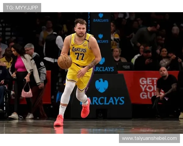 原创东契奇缺阵里夫斯再度强势发挥，单节砍下22分，高薪资已近在眼前